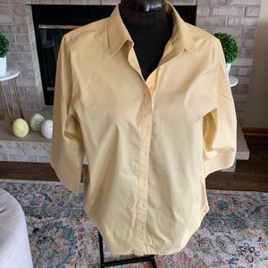Chico’s  blouse.  Chicos Size 2.  Pretty Spring Yellow🌸🌸🌸